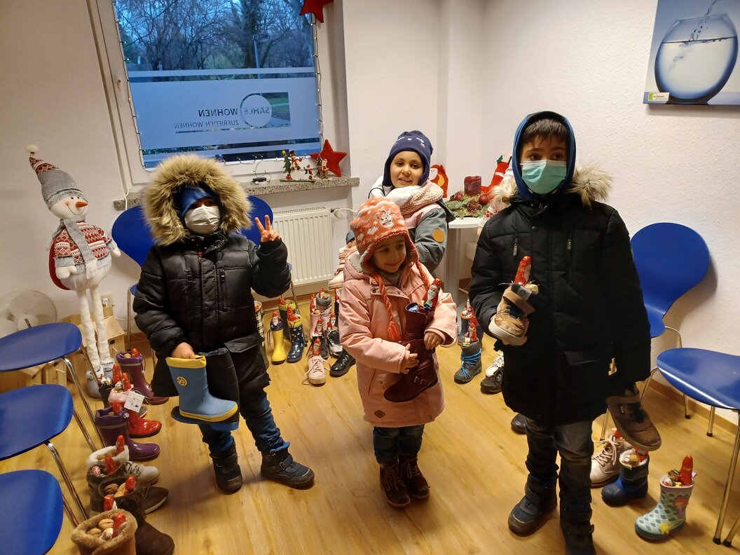 20211206_Troisdorf_Nikolausstiefel-Aktion_Foto_1_Sahle_Wohnen 20211206_Troisdorf_Nikolausstiefel-Aktion_Foto_1_Sahle_Wohnen