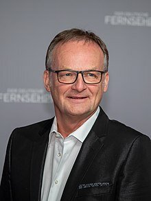 220px-2019-01-31-Frank_Plasberg-DFP_2019-3996 (1) 220px-2019-01-31-Frank_Plasberg-DFP_2019-3996 (1)