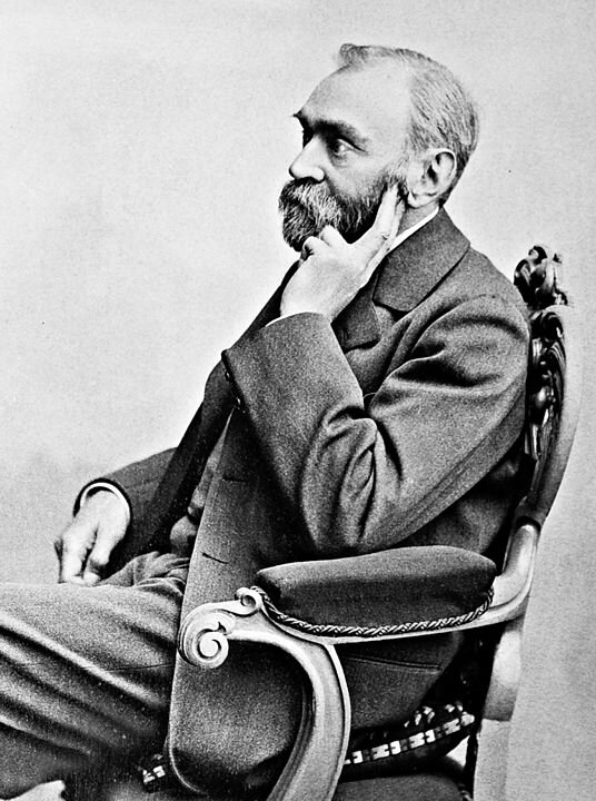 536px-AlfredNobel_adjusted