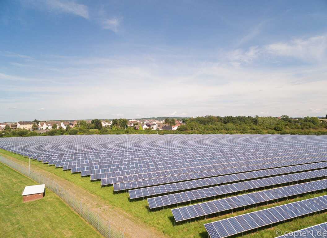 _c__Copter_1_-_Luftaufnahmen_professionell___günstig_-_Solarpark_Oberlar _c__Copter_1_-_Luftaufnahmen_professionell___günstig_-_Solarpark_Oberlar