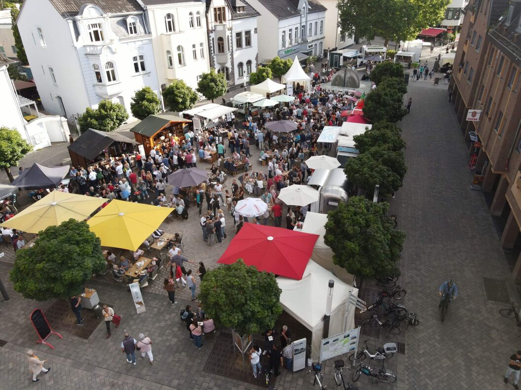 Abendmarkt_Juli_2022_Drohne Abendmarkt_Juli_2022_Drohne