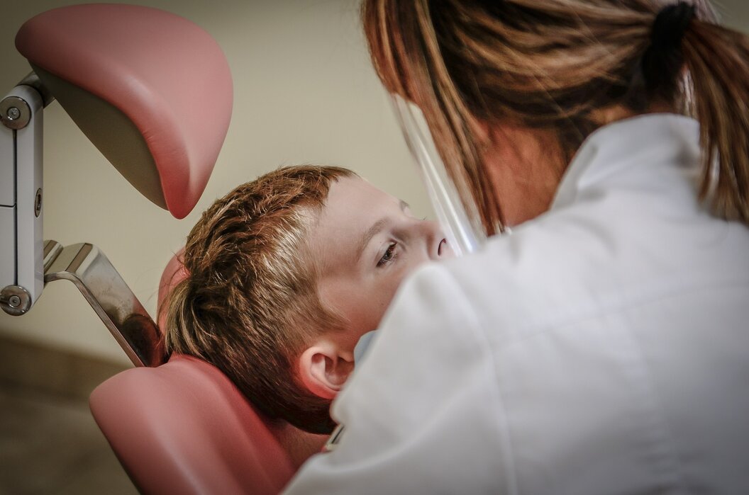 dentist-gd7bb0157f_1920 dentist-gd7bb0157f_1920