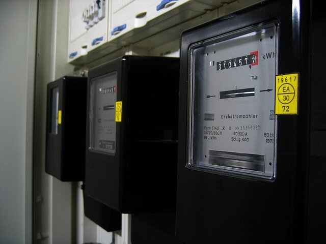electricity-meter-g3f824c5cd_640 electricity-meter-g3f824c5cd_640