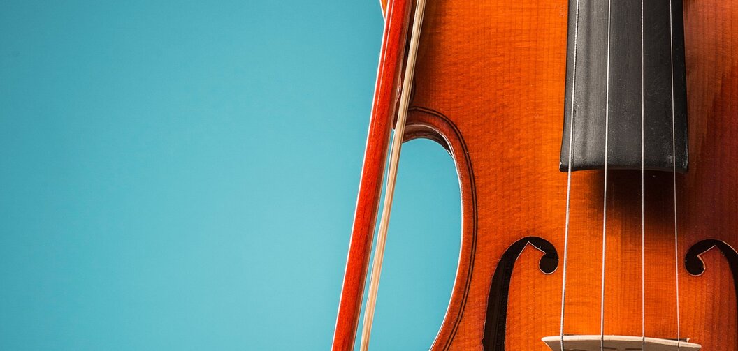 geige-violine-stock-copyright-angabe-foto-master1305-on-freepik geige-violine-stock-copyright-angabe-foto-master1305-on-freepik