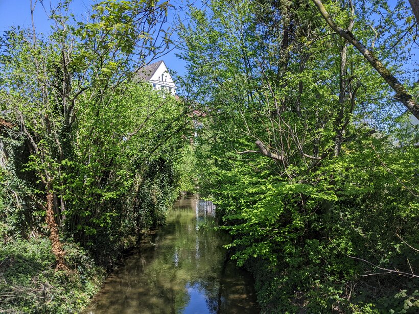 Mühlengraben_Sieglar_mit_alter_Mühle_im_Hintergrund Mühlengraben_Sieglar_mit_alter_Mühle_im_Hintergrund