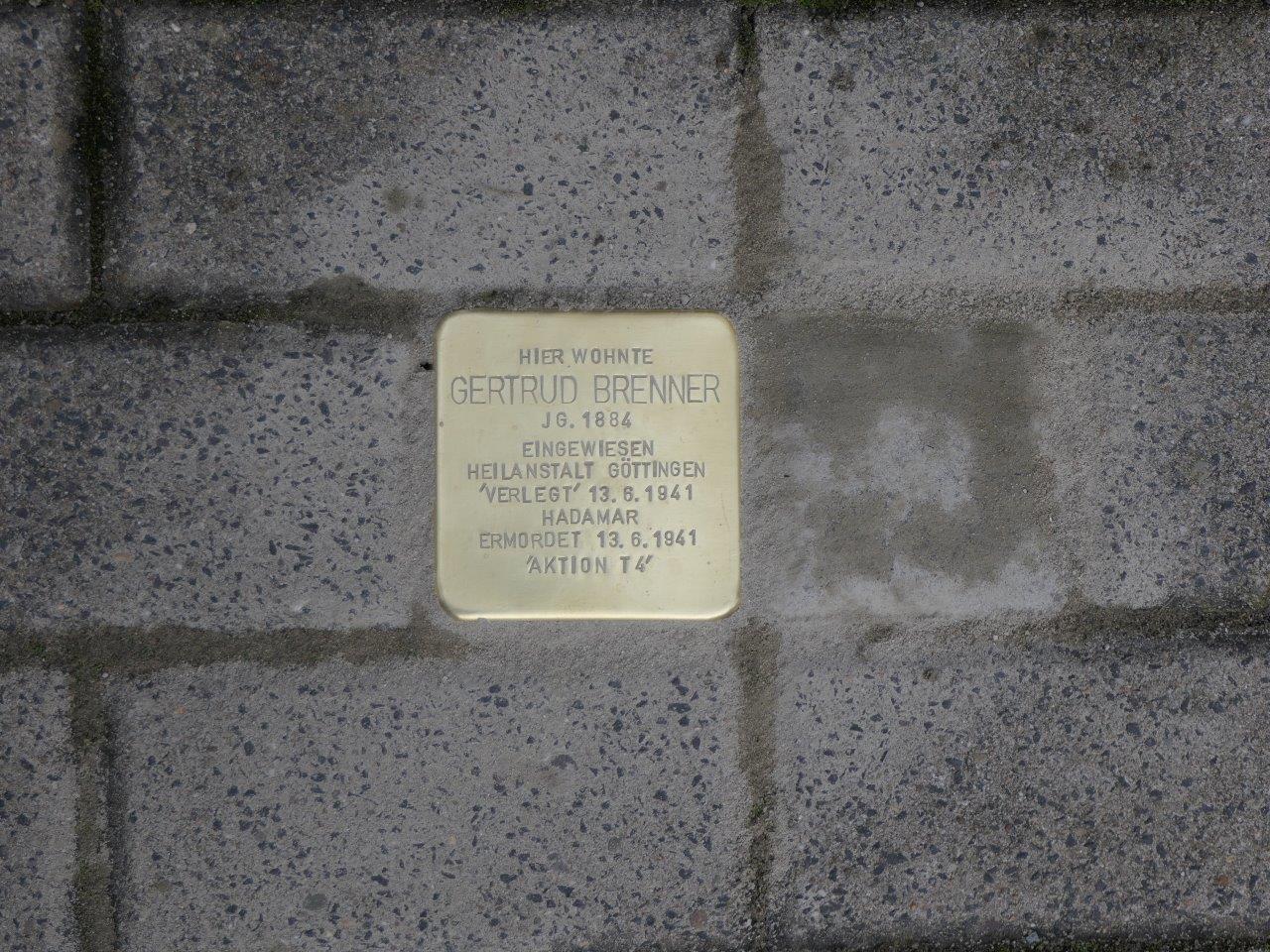 Presse_Stolpersteine_Anton_und_Philipp_Hamacher_und_Gertrud_Brenner_Jablonski_Demnig_Stationsweg_Nordstraße__29_ Presse_Stolpersteine_Anton_und_Philipp_Hamacher_und_Gertrud_Brenner_Jablonski_Demnig_Stationsweg_Nordstraße__29_