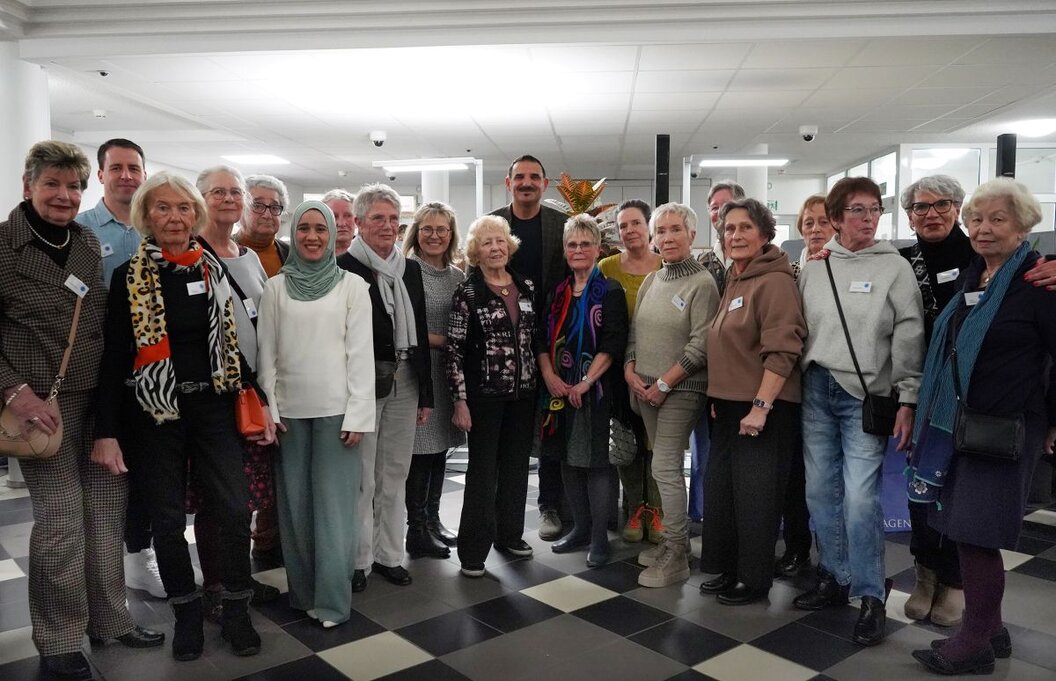 Pressebild 50 Jahre Arbeitskreis Kunst Troisdorf - Vernissage in der Stadtwerke-Galerie (002) Pressebild 50 Jahre Arbeitskreis Kunst Troisdorf - Vernissage in der Stadtwerke-Galerie (002)