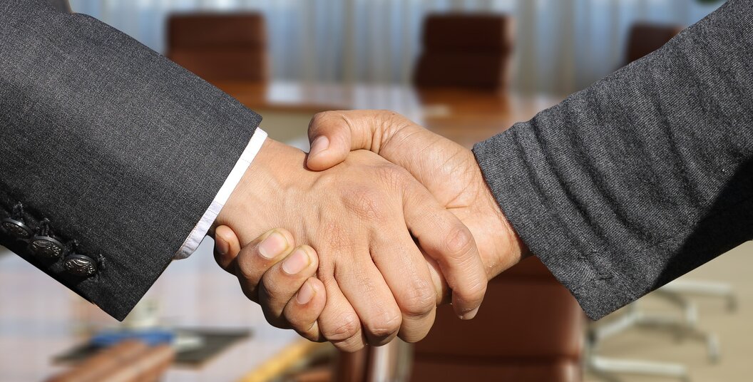 shaking-hands-g76afe8524_1920 shaking-hands-g76afe8524_1920