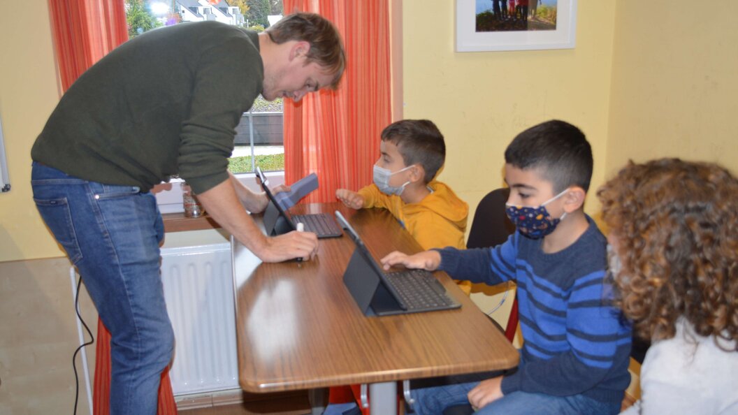 Spielerisch_lernen_im_Mehrgenerationenhaus Spielerisch_lernen_im_Mehrgenerationenhaus