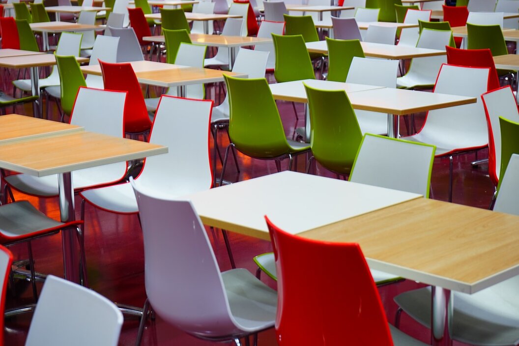 tables-g56f25daef_1280 tables-g56f25daef_1280