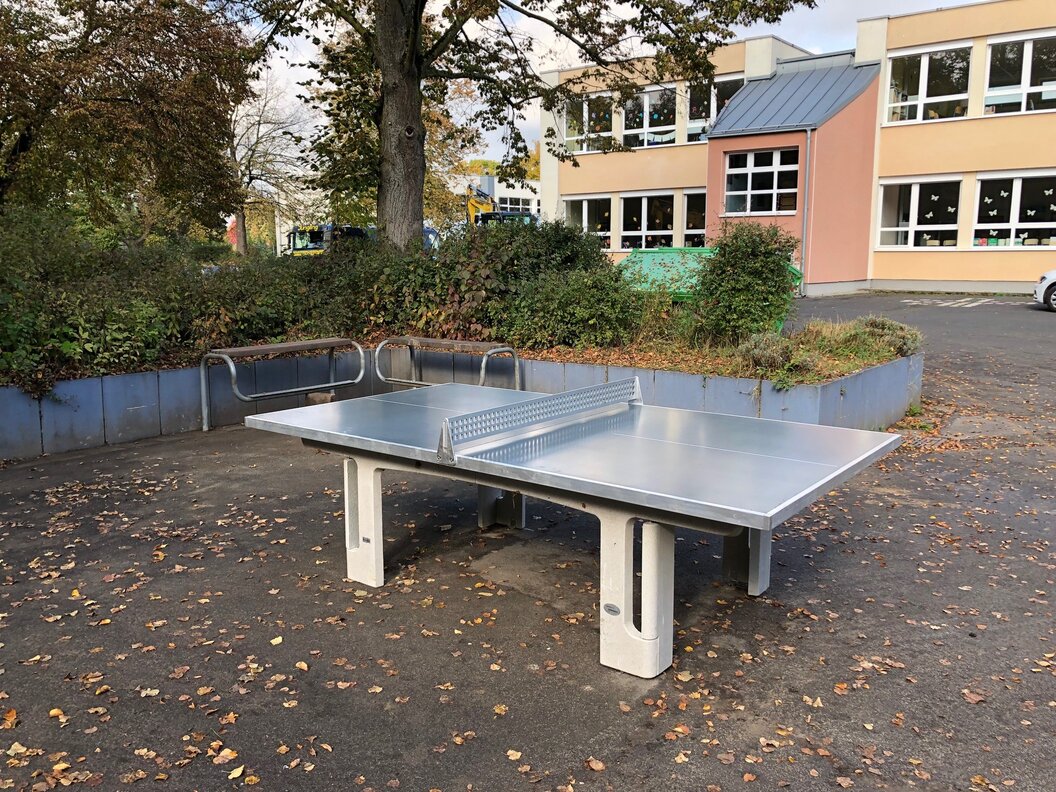 Tischtennisplatte_Sternenschule