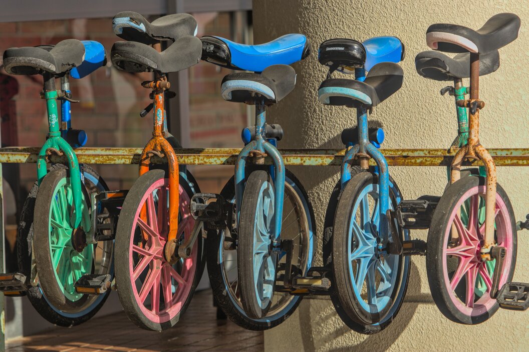 unicycles-g23d7927c3_1920 unicycles-g23d7927c3_1920