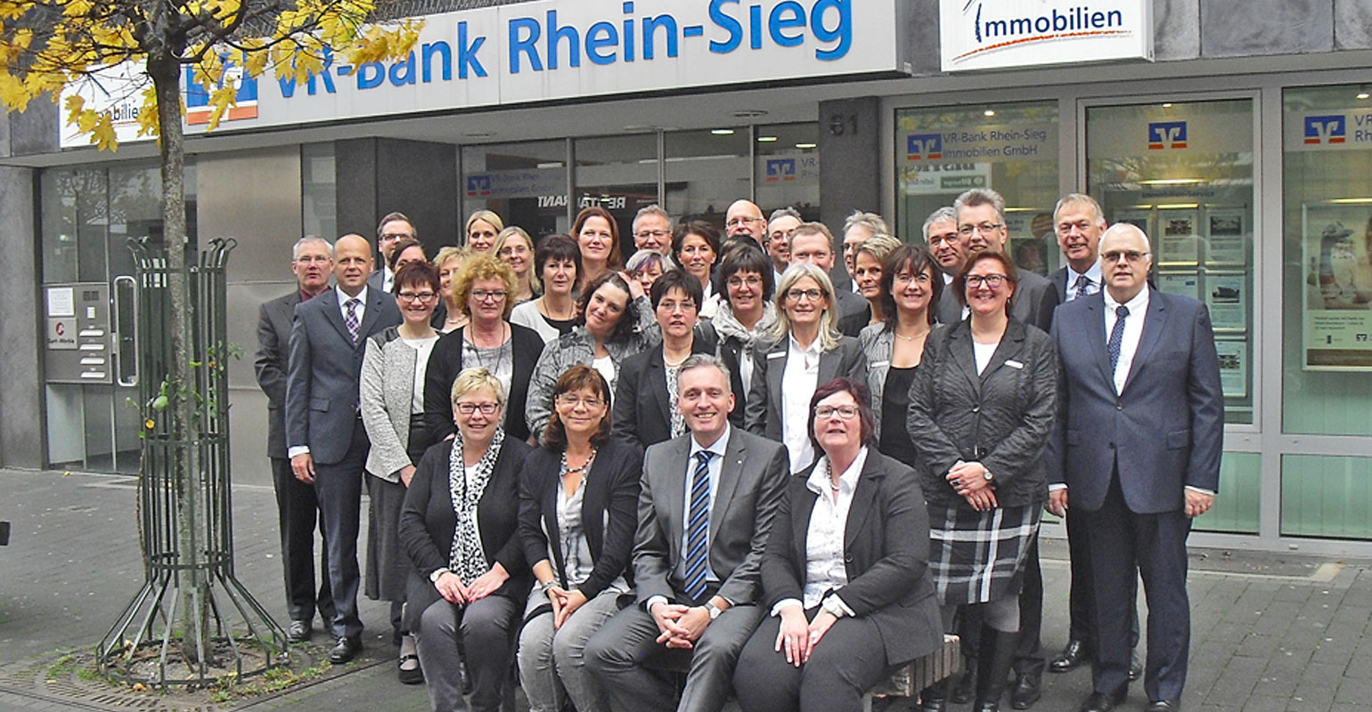 Vr-Bank_Mitarbeiter Vr-Bank_Mitarbeiter