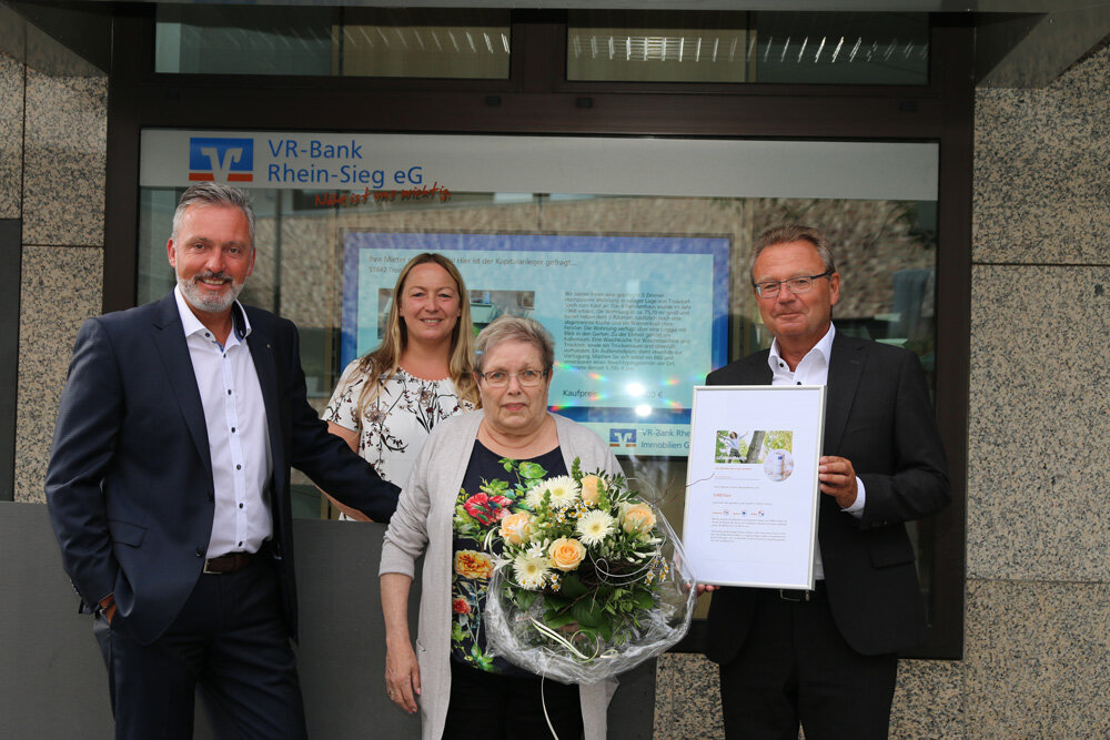 VR_Bank_Frau_Schulz1 VR_Bank_Frau_Schulz1