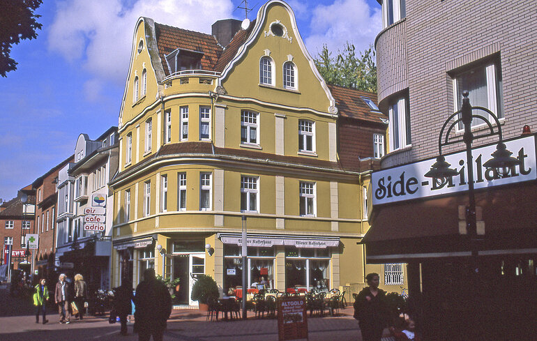 4b Heinz Müller Stiftung HGR  Kölner Str II Ecke Schloßstr