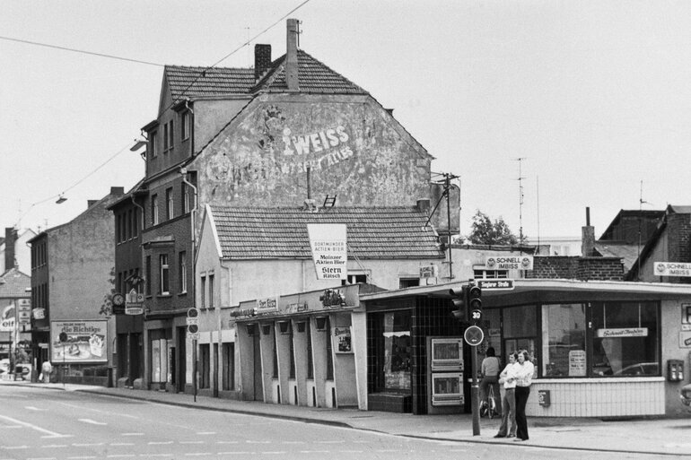 Heinz Müller Stiftung Trsd Kölner Str I  Ecke Sieglarer Str  K657-8_11_20x30