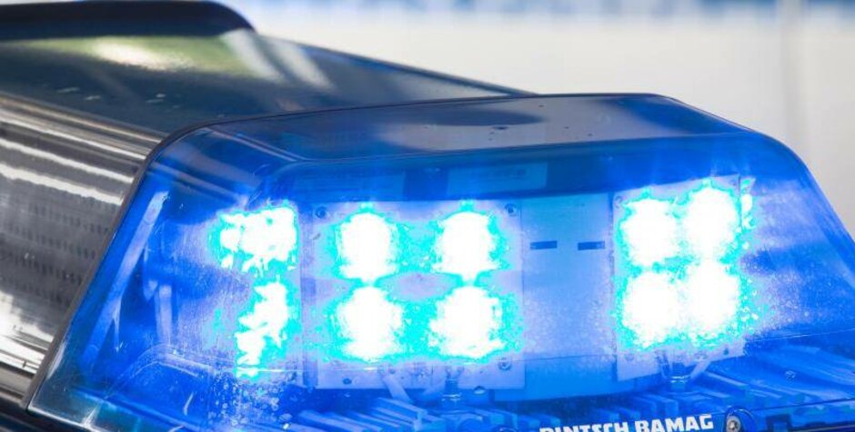 Schüler fuhr mit Tretroller auf die Fahrbahn: Siebenjähriger ... Schüler fuhr mit Tretroller auf die Fahrbahn: Siebenjähriger ...
