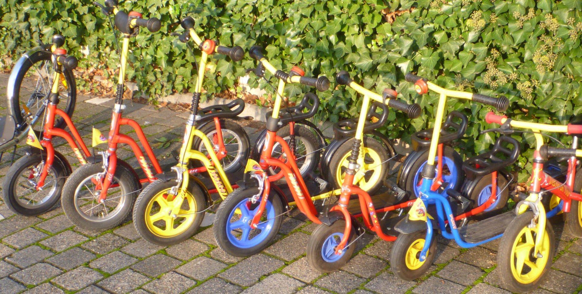 lola hängematte mit gestell Stabhängematte Cancun Lila Metallgestell verstellbar – Hängemattenshop Inhalt:500 ml Lumos Fahrradhelm Quarzsand Handschuhe Defender –