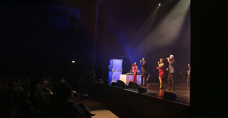 Benefizkonzert-der-Kinderstiftung-in-der-Stadthalle_11