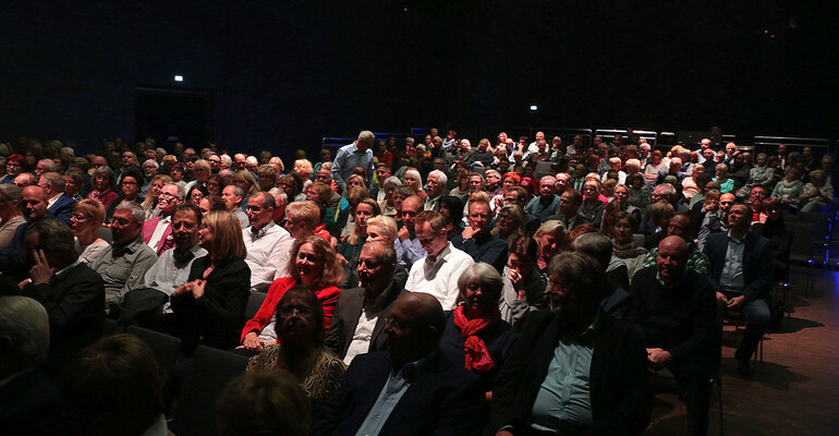 Benefizkonzert-der-Kinderstiftung-in-der-Stadthalle_7