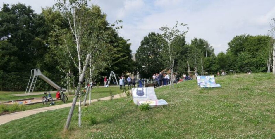 Troisdorf City Am Sportpark In Troisdorf Oberlar Neuer Spielplatz Wurde Ubergeben Rathaus Der Stadt Troisdorf
