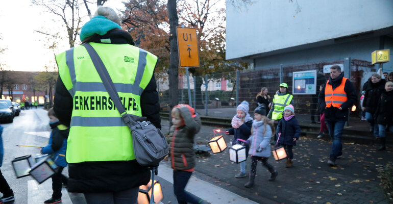 Martinszug der KGS Schloßstraße