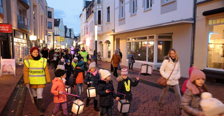 Martinszug der KGS Schloßstraße