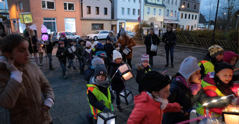 Martinszug der KGS Schloßstraße