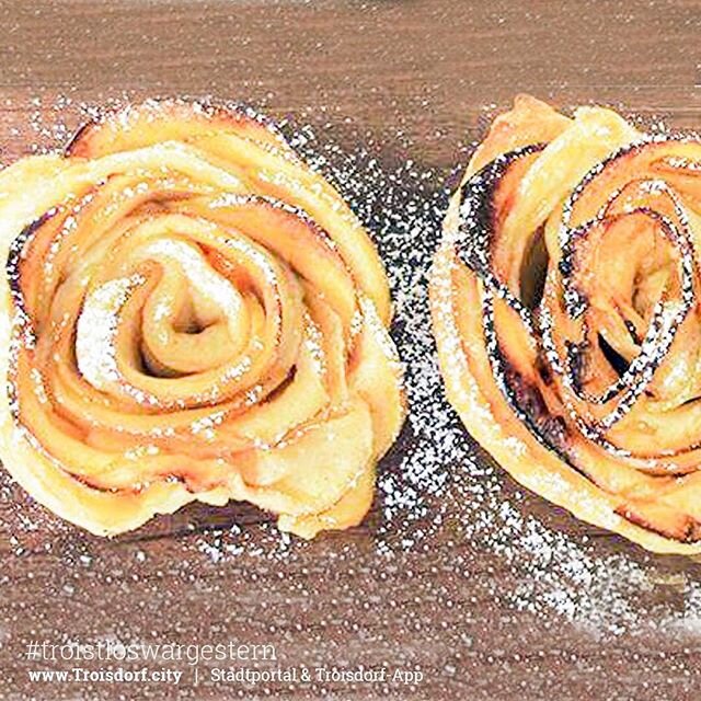 Für euch ihr süßen Zuckernschnuten Leckere Blätterteig ApfelRosen Das Rezept findet ihr auf der Facebook Seite von Akzente Troisdorf Für euch ihr süßen Zuckernschnuten Leckere Blätterteig ApfelRosen Das Rezept findet ihr auf der Facebook Seite von Akzente Troisdorf