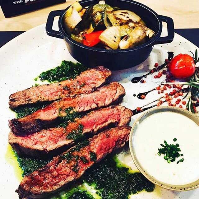 Happy Friday Probiert doch dieses Wochenende die leckeren Köstlichkeiten im theashsteakhouse Happy Friday Probiert doch dieses Wochenende die leckeren Köstlichkeiten im theashsteakhouse