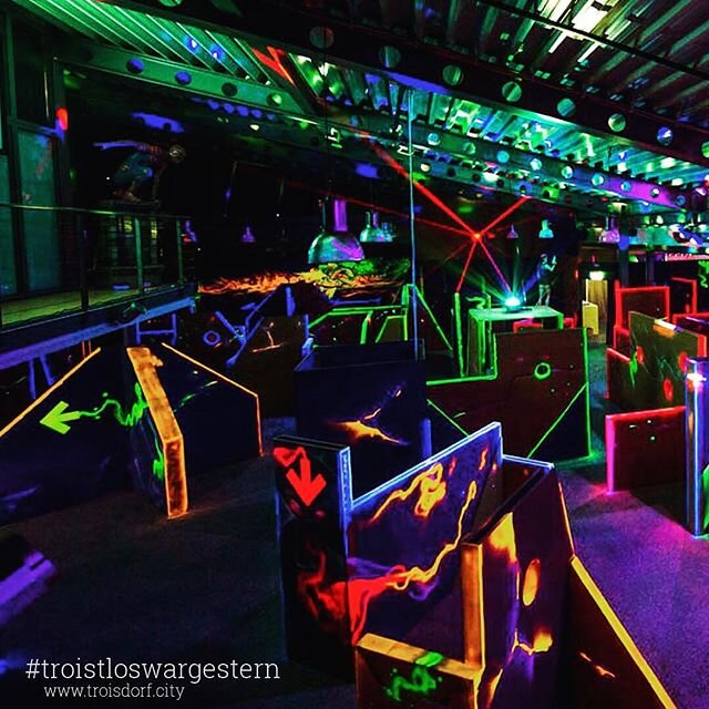 lasertag in troisdorf mit der neuen membercard wwwtroisdorfcity troistloswargestern troisdorfcity win laughing fun funny friends darkness dark col... lasertag in troisdorf mit der neuen membercard wwwtroisdorfcity troistloswargestern troisdorfcity win laughing fun funny friends darkness dark col...
