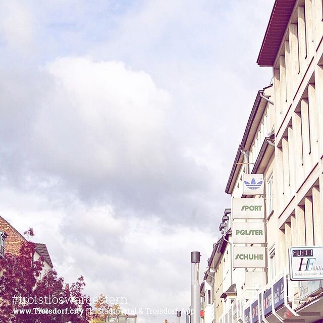 Was ist das bitte für ein Wetter heute Sonne Wind Regen sind alle heute dabei Was ist das bitte für ein Wetter heute Sonne Wind Regen sind alle heute dabei